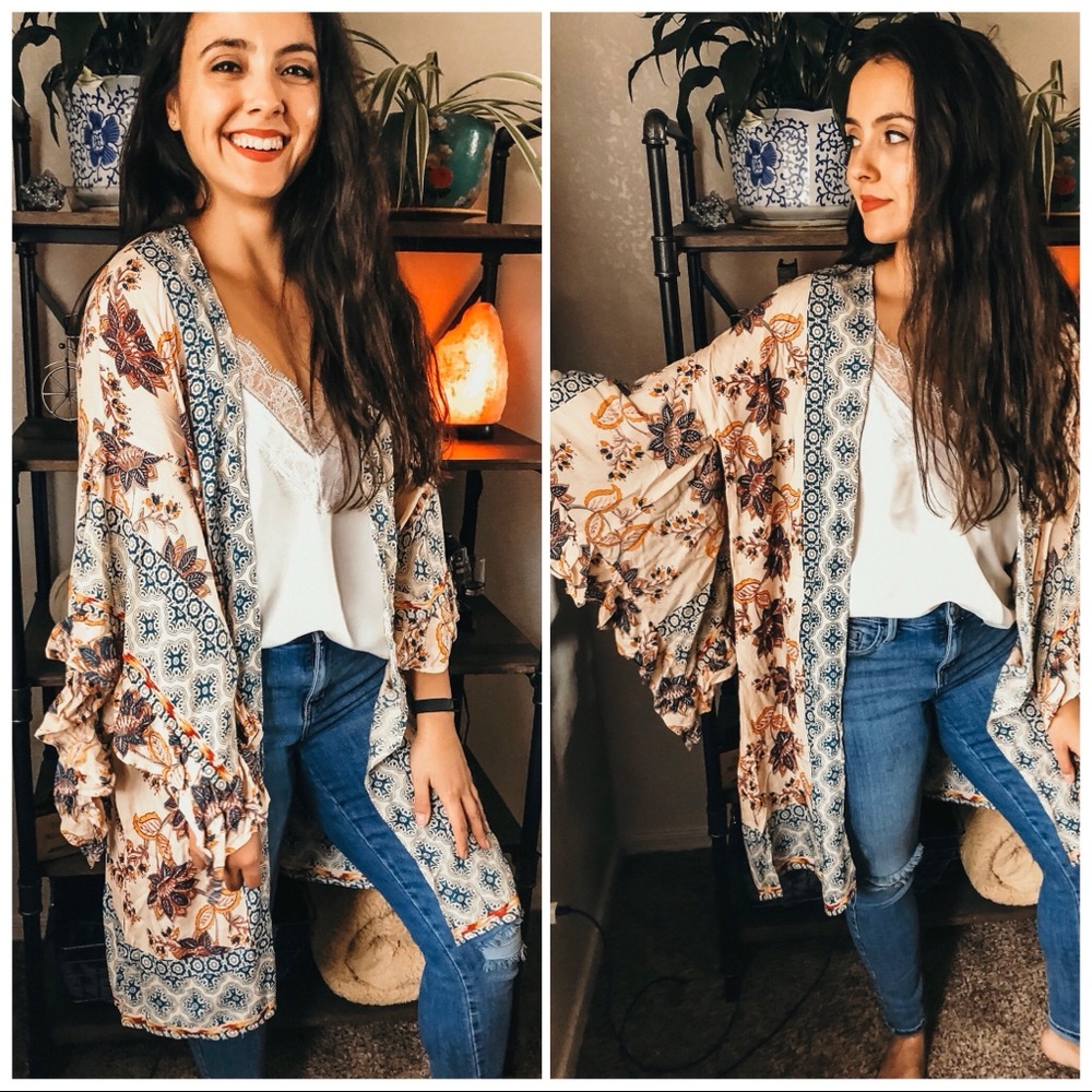 Mediums Left Floral Blush Pink Bell Sleeve Kimono